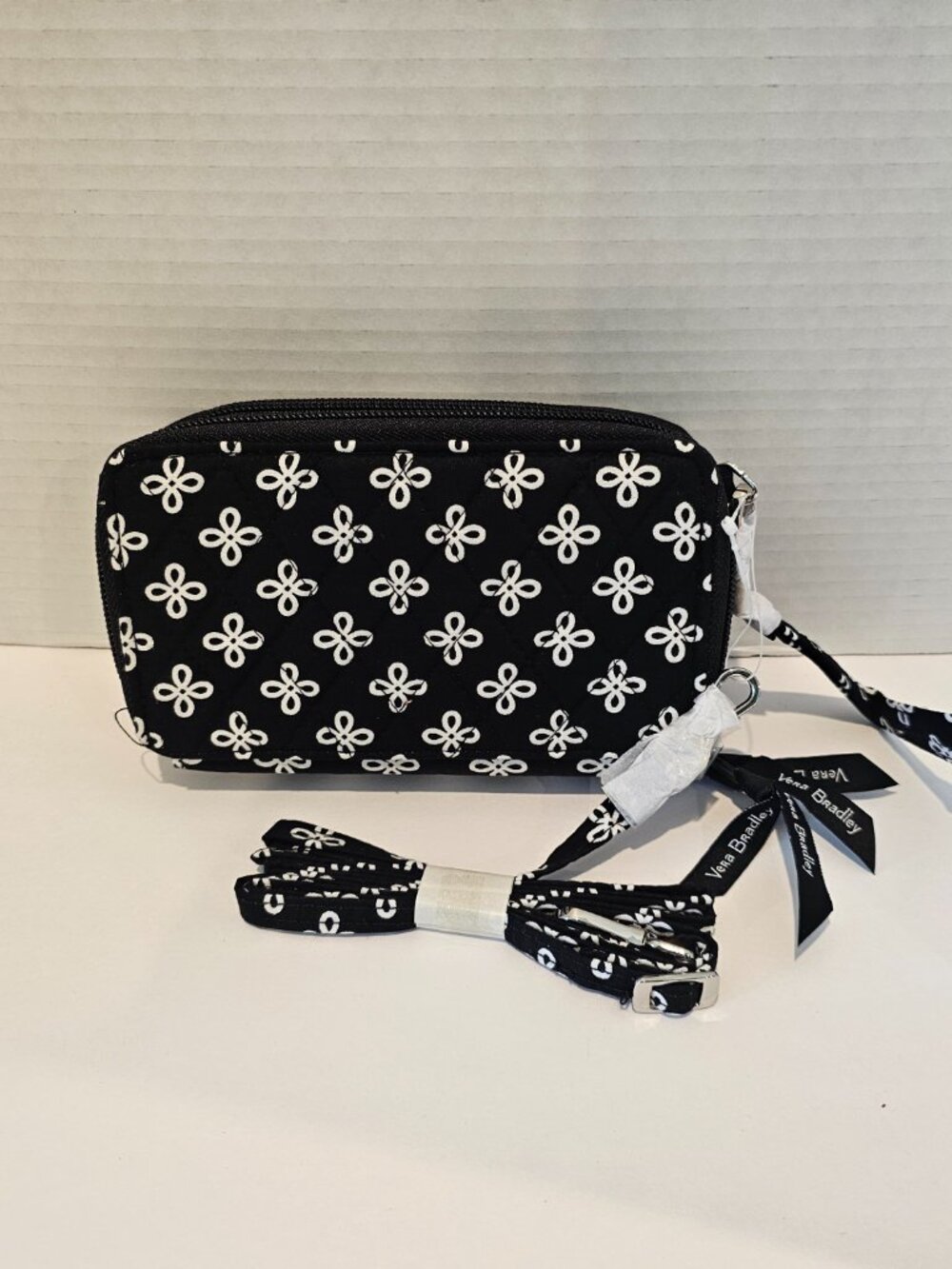 NWT Vera Bradley RFID All in One Crossbody Mini Concerto Purdue Wristlet Wallet - Picture 2 of 13